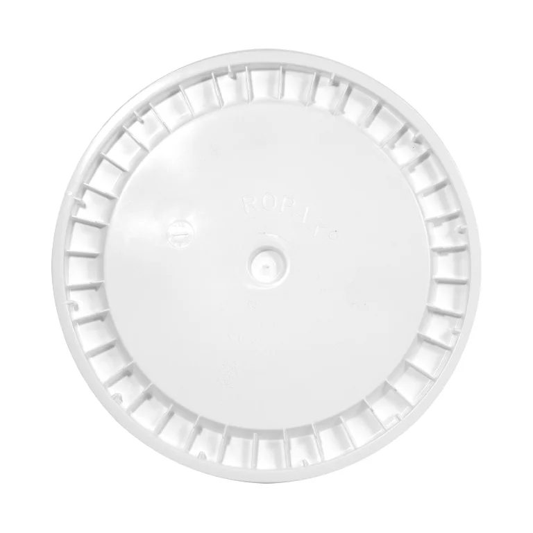 Undrilled lid for 6.5 gallon bucket